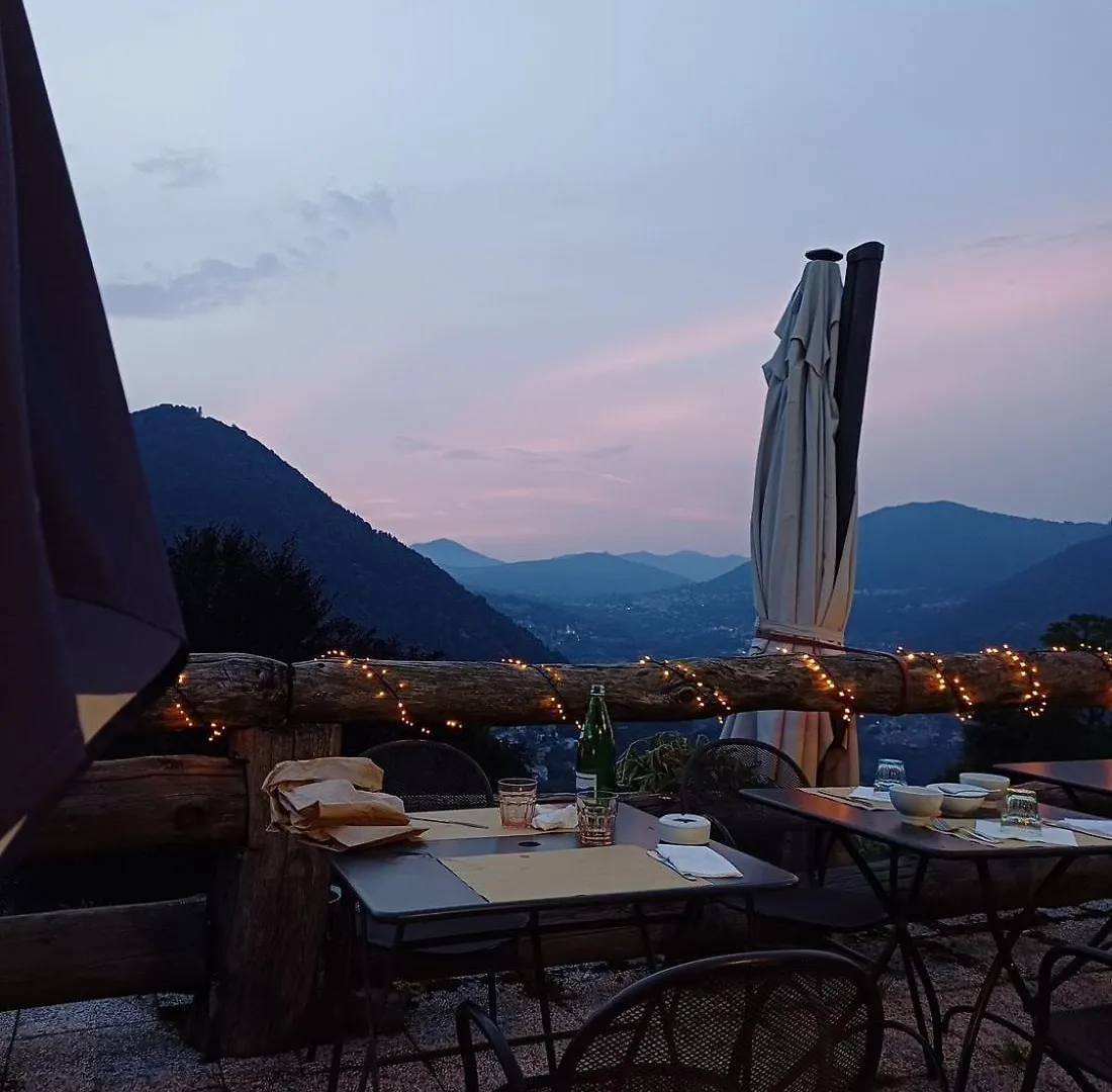 Schignano  Agriturismo Al Marnich