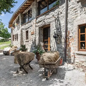  בית חווה Cascina Mirandola